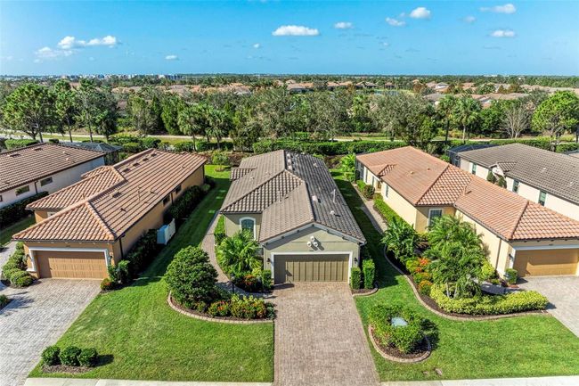 5016 Savona Run, House other with 2 bedrooms, 2 bathrooms and null parking in BRADENTON FL | Image 37