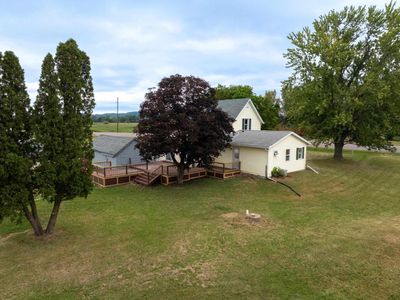 E10525 Highway 136, House other with 3 bedrooms, 2 bathrooms and null parking in Baraboo WI | Image 2