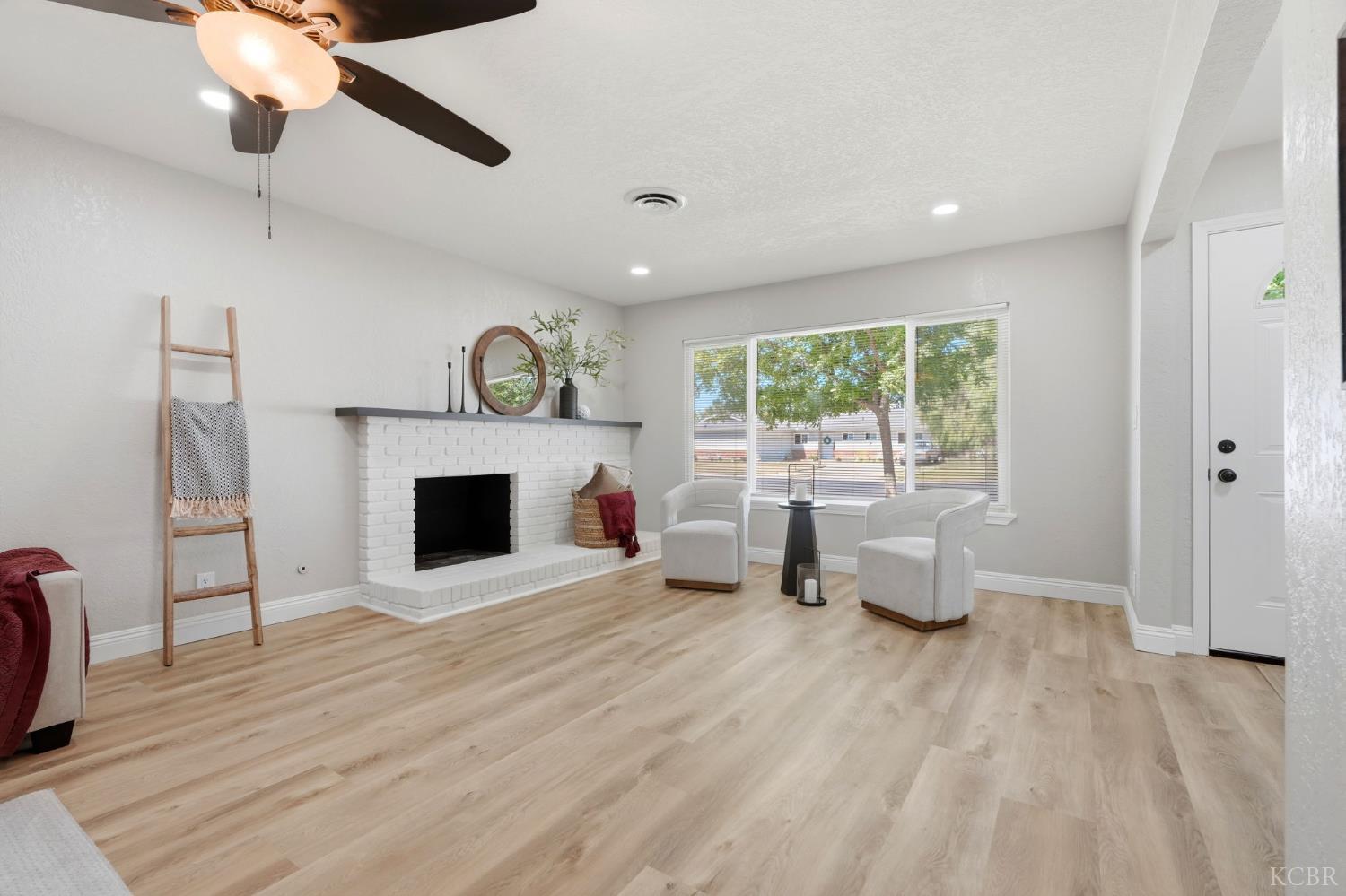 Residential in Hanford 5