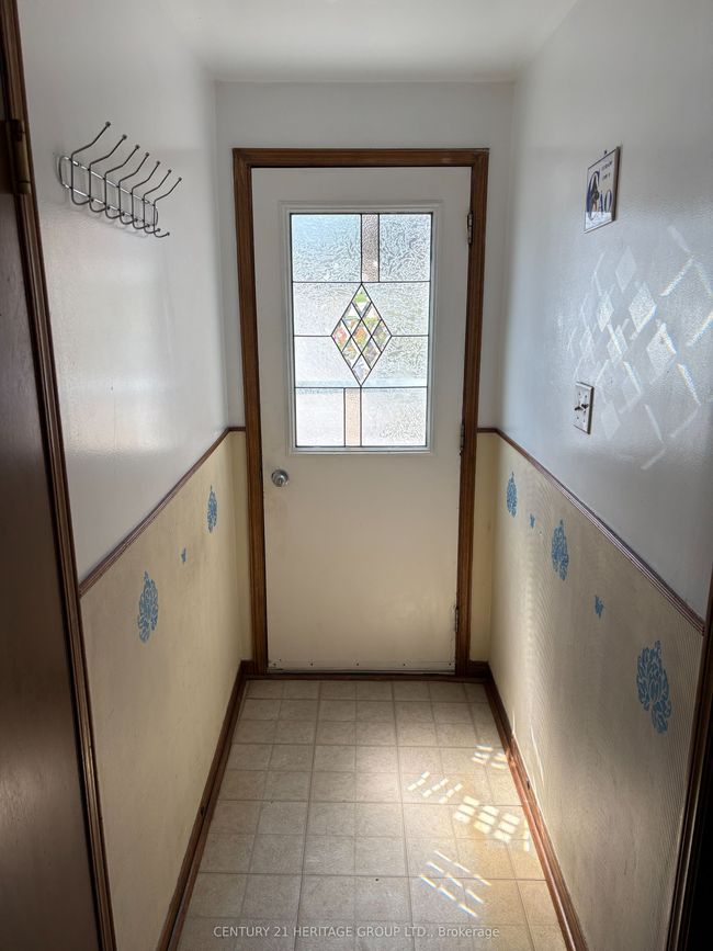 117 Maplegrove Ave, House other with 5 bedrooms, 2 bathrooms and 4 parking in Bradford ON | Image 13
