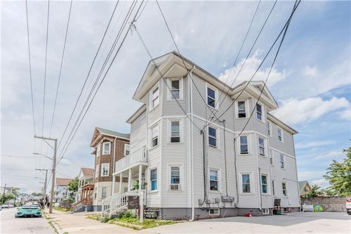 271 Union Ave, Providence, RI, 02909-3047 | Card Image
