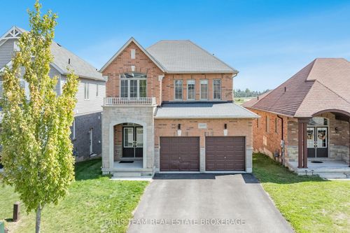 3137 Emperor Dr, Orillia, ON, L3V0G4 | Card Image