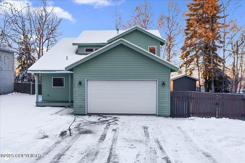 11240 Echo St, Eagle River, AK, 99577-7863 | Card Image