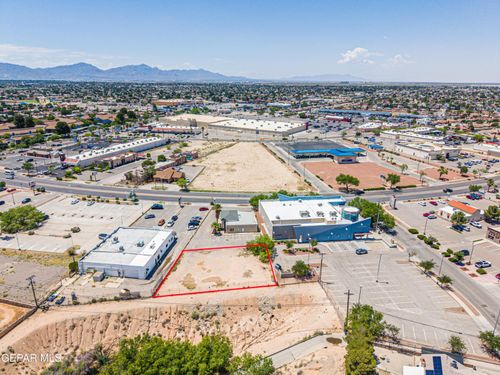 3030 Trawood Dr, El Paso, TX, 79936-4329 | Card Image