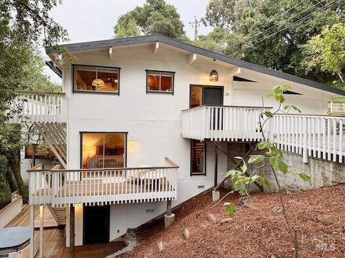 34 Fair Dr, San Rafael, CA, 94901-1213 | Card Image
