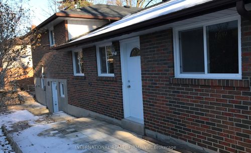 lower-unit-11 Misthollow Sq, Scarborough, ON, M1E4P3 | Card Image