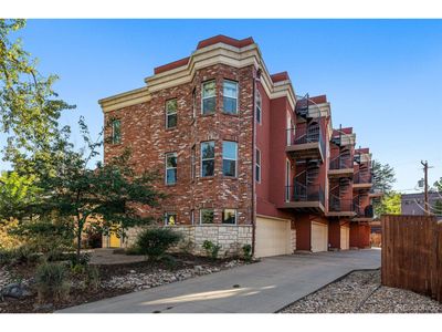 1865 Vine St, Townhouse with 3 bedrooms, 2 bathrooms and null parking in Denver CO | Image 2