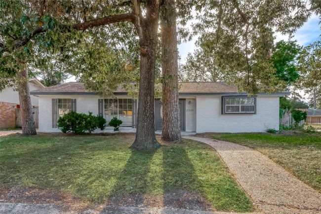 23131 Earlmist Dr, House other with 3 bedrooms, 2 bathrooms and 3 parking in Spring TX | Image 4