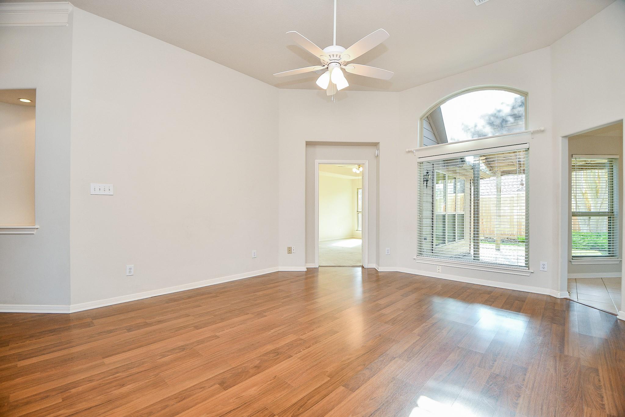 Residential Lease in Pearland 5