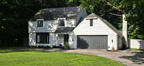3995 Stryker Dr, Norton Shores, MI, 49441-4656 | Card Image