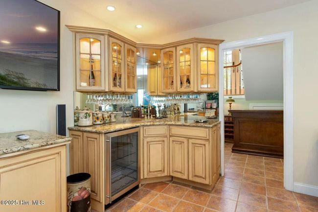 Wet Bar / Beverage Cooler | Image 51