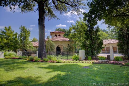 2883 S Florence Ave, Tulsa, OK, 74114-5809 | Card Image