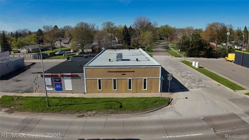 32300 Michigan Ave, Wayne, MI, 48184-1423 | Card Image