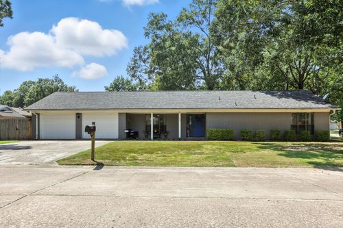 15 Brier Springs Drive, Conway, AR, 72034 | Card Image