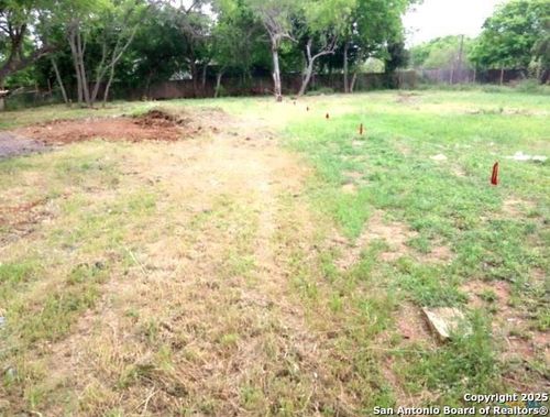 1135 Novella, Adkins, TX, 78101-9761 | Card Image