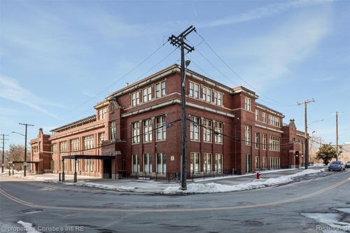 39-1395 Antietam Ave, Detroit, MI, 48207-2873 | Card Image