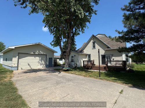 304 W 3rd St, Alda, NE, 68810-9754 | Card Image