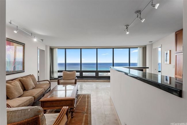 APT-3204 - 1330 Ala Moana Blvd, Condo with 2 bedrooms, 2 bathrooms and 2 parking in Honolulu HI | Image 5
