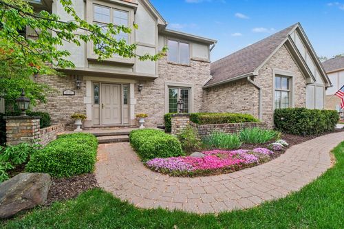 17107 Maple Hill Dr, Northville, MI, 48168-3213 | Card Image