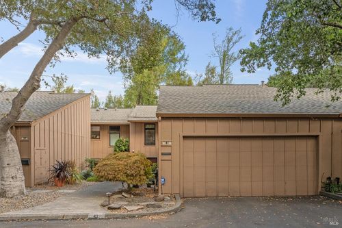 41 Flicker Dr, Novato, CA, 94949-6621 | Card Image