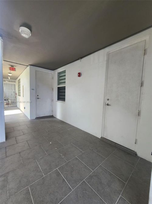 212-1080 99th St, Bay Harbor Islands, FL, 33154-1754 | Card Image