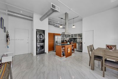 608 - 10 Sw South River Dr, Condo with 2 bedrooms, 2 bathrooms and null parking in Miami FL | Image 1