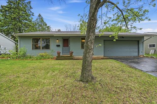 2402 Westbrook Ln, MADISON, WI, 53711-4167 | Card Image