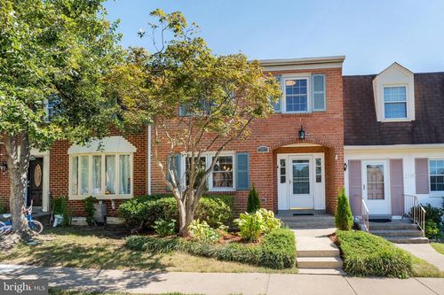 7462 Covent Wood Ct, ANNANDALE, VA, 22003-5730 | Card Image