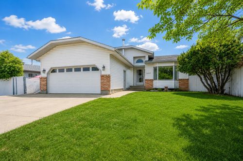 6317 Poplar Dr, Grande Prairie, AB, T8W2G4 | Card Image