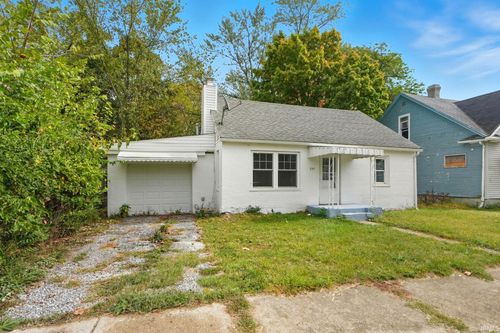 2747 Abbott St, Fort Wayne, IN, 46806-1320 | Card Image