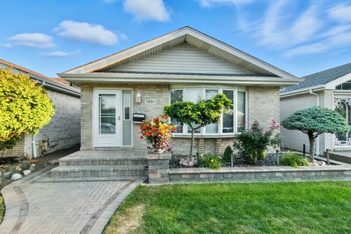 7051 W 64th Pl, Chicago, IL, 60638-4632 | Card Image