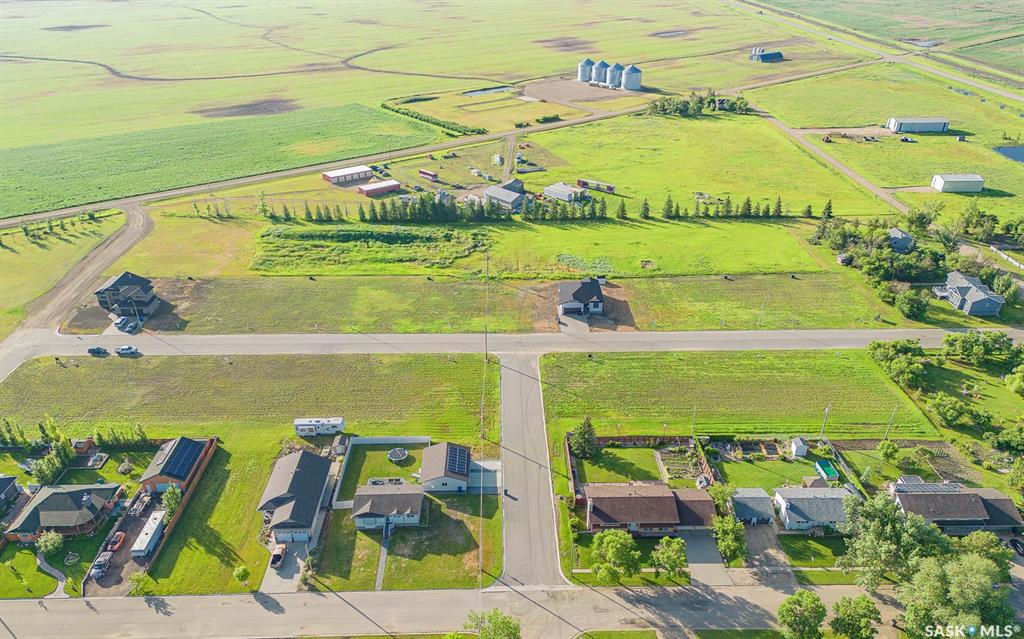 Land in Rouleau 5