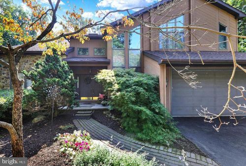 20 Highland Dr, FLEETWOOD, PA, 19522-9617 | Card Image