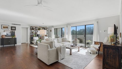 1414 Continental Dr, Chattanooga, TN, 37405-1526 | Card Image