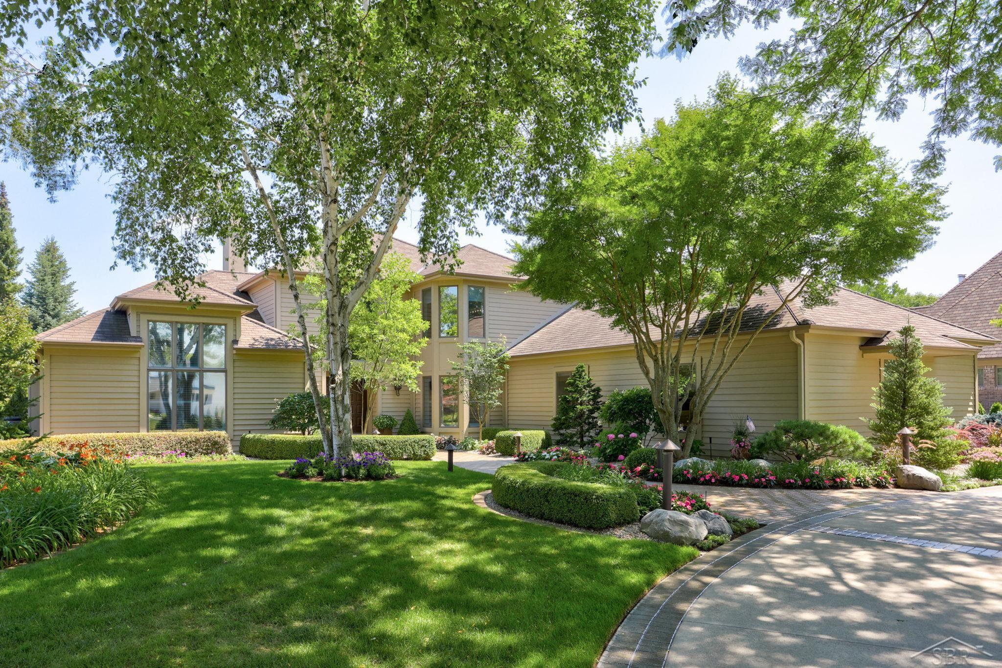 Golfview Dr, Saginaw, MI 48638