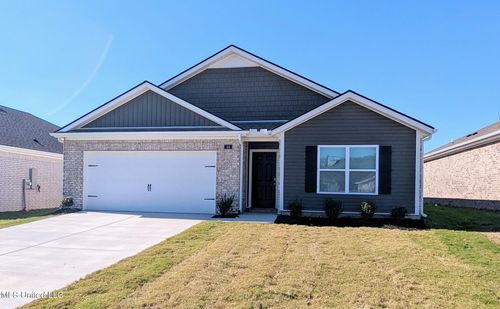 24 Pine Rdg E, Byhalia, MS, 38611 | Card Image