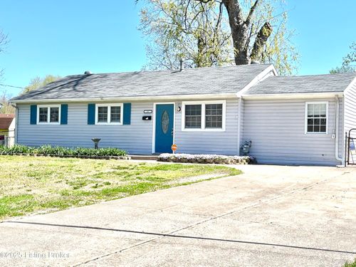9807 Gandy Rd, Louisville, KY, 40272-3227 | Card Image