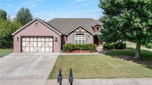 741 Sienna Dr, Centerton, AR, 72719-9535 | Card Image