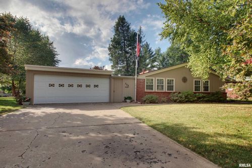 328 Lincoln Hl Nw, Quincy, IL, 62301-4442 | Card Image