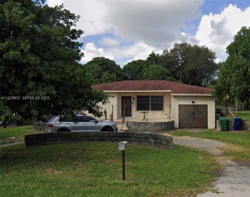 14430 N Miami Ave, Miami, FL, 33168-4938 | Card Image