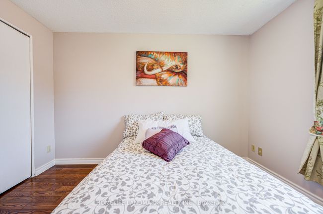 2 - 401 Keats Way, Condo with 5 bedrooms, 3 bathrooms and 1 parking in Waterloo ON | Image 33