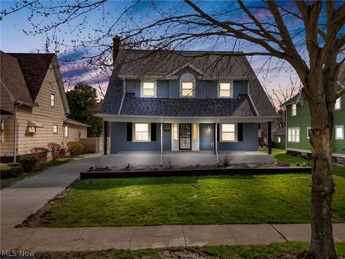 543 Sunset View Dr, Akron, OH, 44320-2064 | Card Image