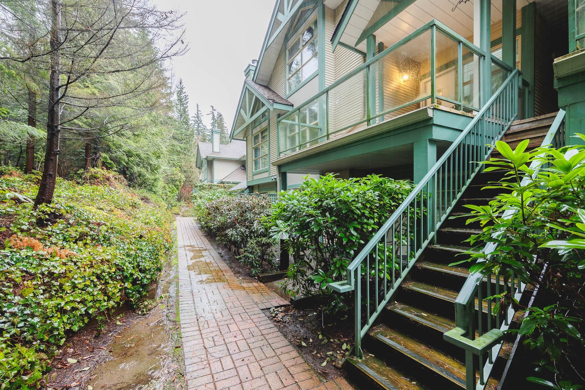 29 - 65 Foxwood Drive, Townhouse with 2 bedrooms, 2 bathrooms and 2 parking in Port Moody BC | Image 3