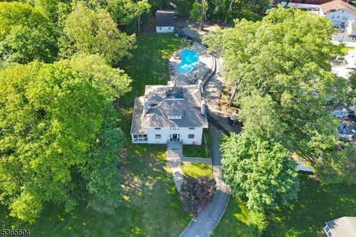 210 Pompton Ave, Pompton Lakes, NJ, 07442-1324 | Card Image