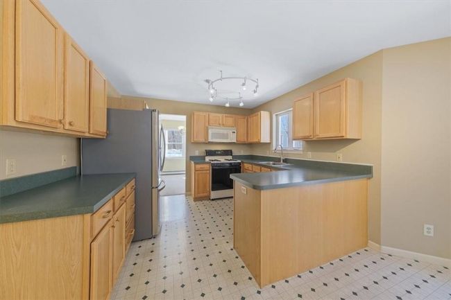 24 Sycamore Way, House other with 3 bedrooms, 3 bathrooms and 2 parking in Poughkeepsie NY | Image 14