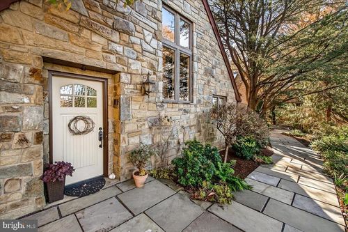 6400 Griffith Rd, GAITHERSBURG, MD, 20882-2323 | Card Image