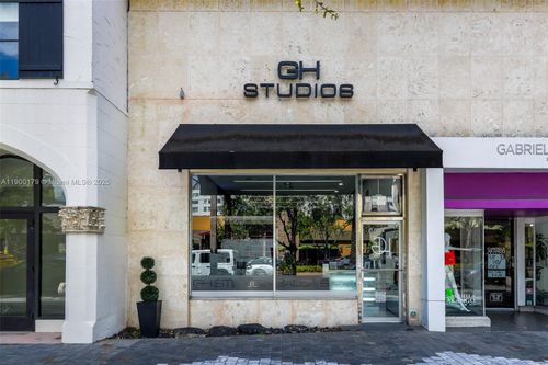 330 Miracle Mile, Coral Gables, FL, 33134-5820 | Card Image