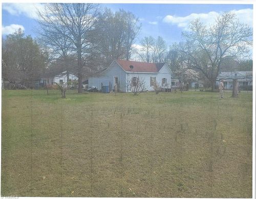 138 W Lewis St, Liberty, NC, 27298-3211 | Card Image