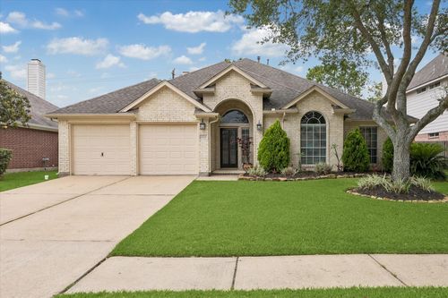 7415 Tranquil River Dr, Pasadena, TX, 77505-3866 | Card Image