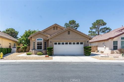 11342 Sawgrass Bnd, Apple Valley, CA, 92308-9346 | Card Image